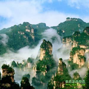 【長(zhǎng)沙往返線路1】張家界、鳳凰古城、天子山、黃龍洞三晚四日游